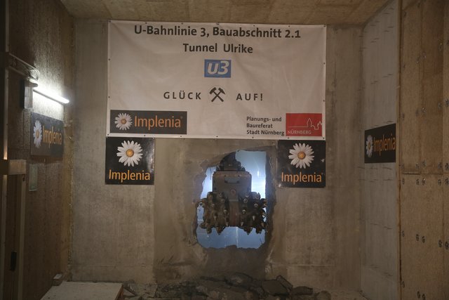 Erfolgreicher Tunneldurchschlag für die U-3. Die Fräse ist durch. | Foto: bayernpress