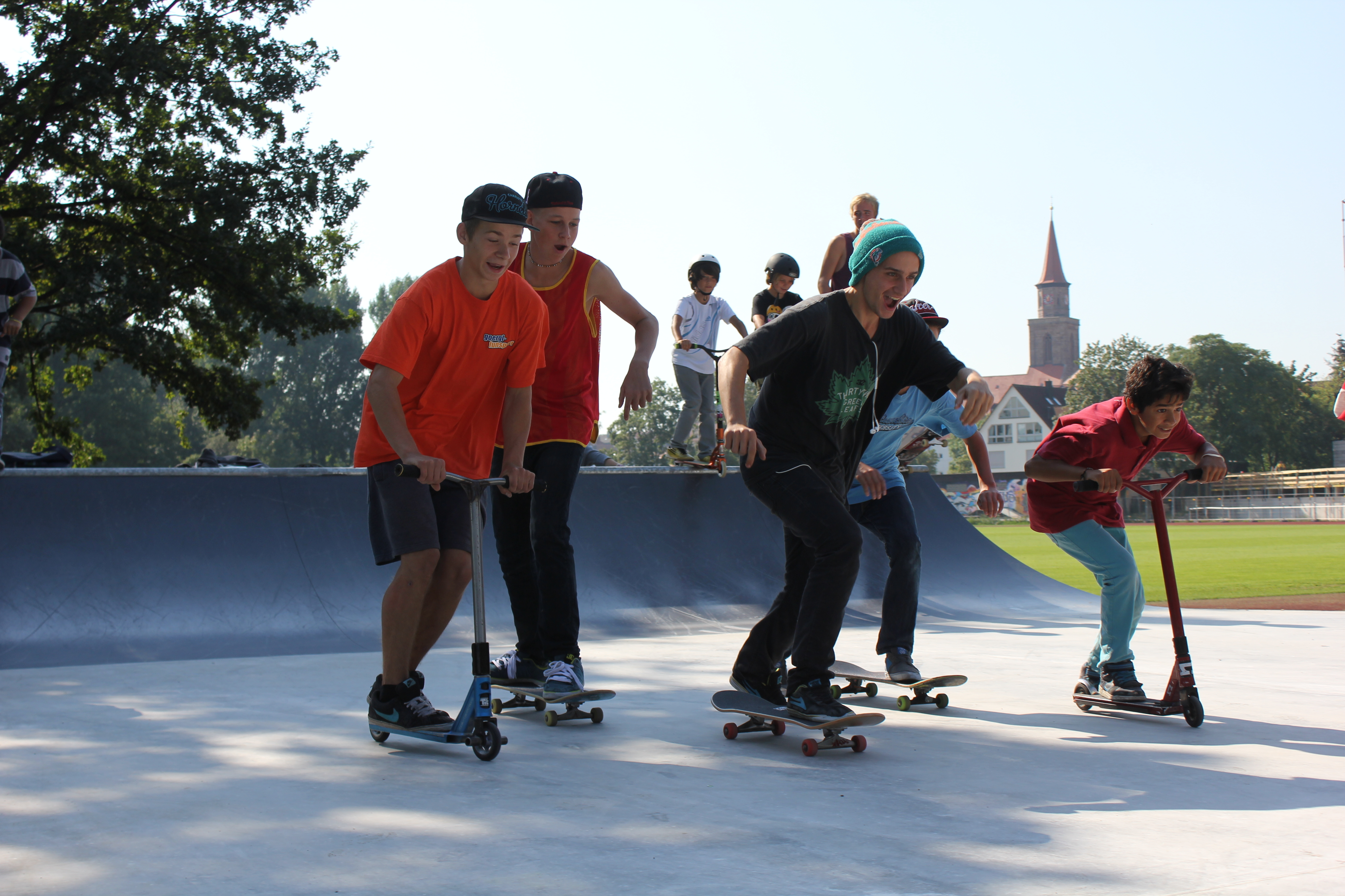 Mit großem „Hurrah!“, vielen Sprüngen und Tricks wurde vor drei Jahren die Skateranlage an der Bezirkssportanlage eröffnet. Archivfoto: Ebersberger