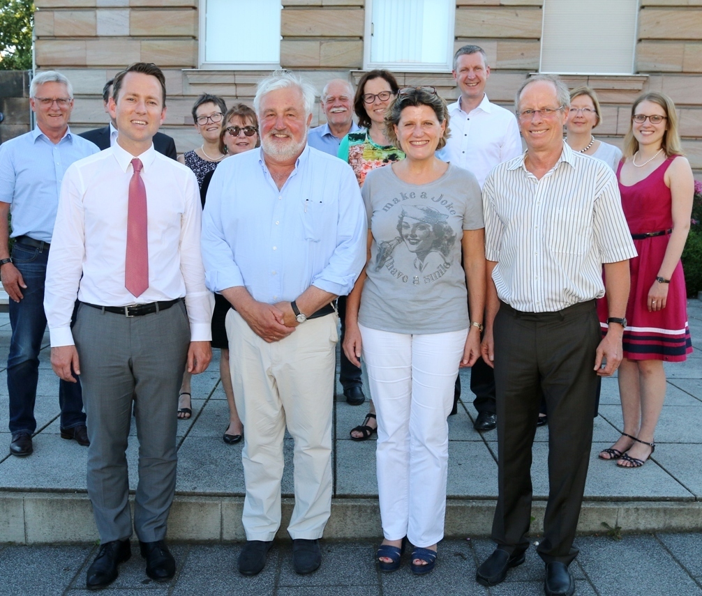 (© Foto: hl-studios, Erlangen): Die Stiftergemeinschaft 2016. Im Vordergrund (v.l.) Maximilian Schmitt, Christine Bruchmann, Peter Riedhammer und Matthias Murko