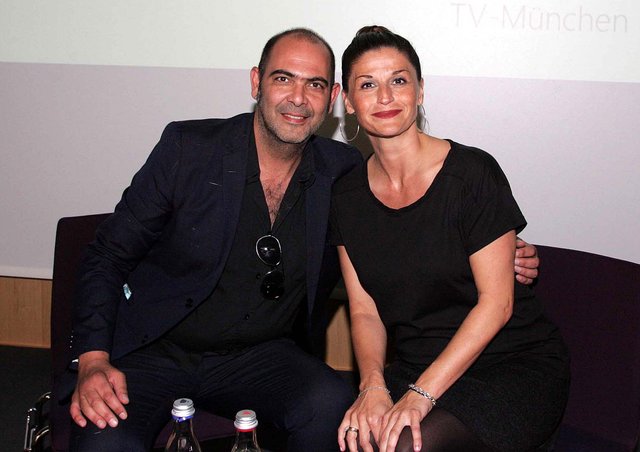 Kabarettist Hannes Ringlstetter und Moderatorin Marion Schieder. | Foto: Joachim  König