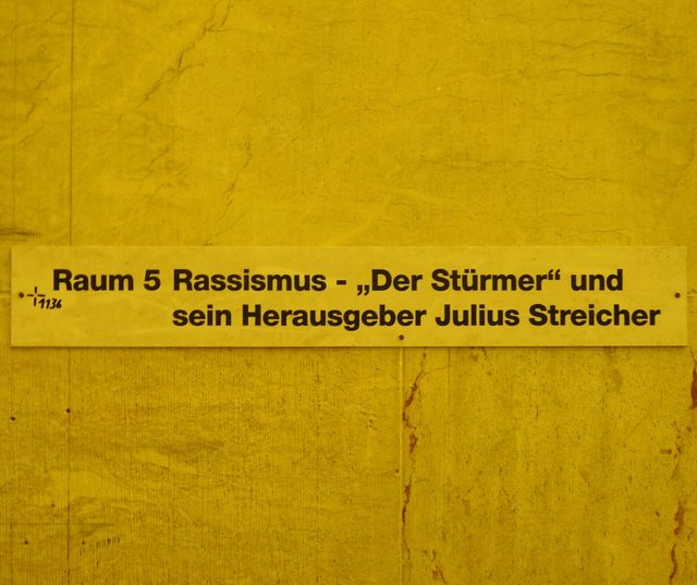 Das Konzept sieht vor, Zeppelinfeld und Tribüne stärker für Besucher zu öffnen. | Foto: Nicole Fuchsbauer