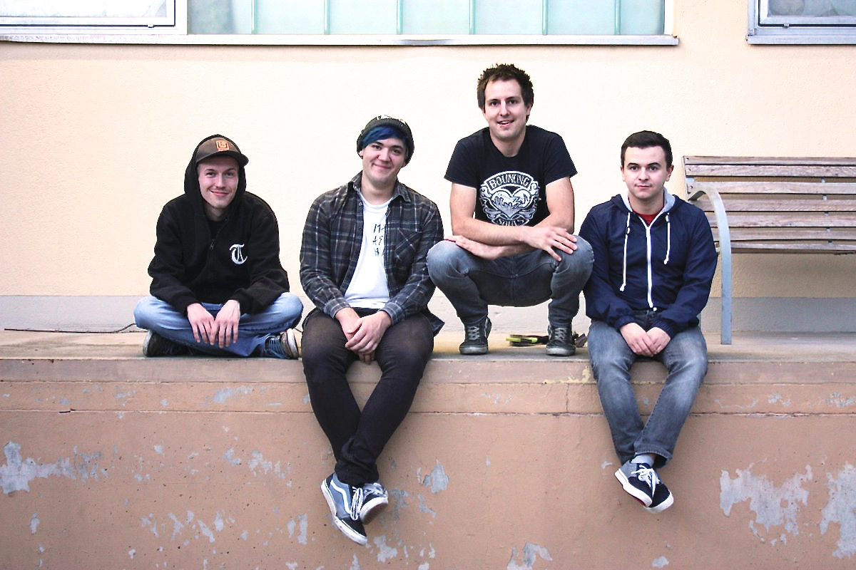 Mit von der Partie sind auch die „Primetime Heroes“, eine 2012 gegründete Punkrock-Band aus Neustadt an der Aisch. Mit straightem Fast-Skatepunk bespielten sie bisher die heimischen Regionen, ihre erste EP „Isolation; Identified“ erschien im Herbst letzten Jahres. Foto: Veranstalter