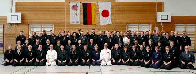 Gruppenbild vom Iaido Sommerseminar 2016 in Stegaurach