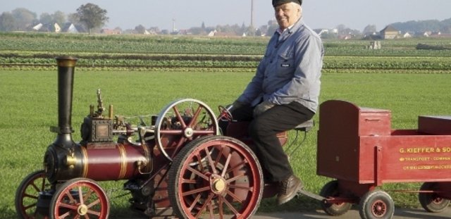 Dampflok mit Anhänger | Foto: Gerhard Kieffer
