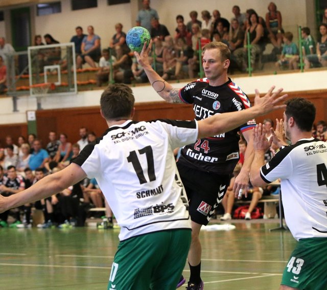 (Foto: hl-studios, Erlangen): HC Erlangen - Martin Stranovsky hier im Spiel gegen die Rimparer Wölfe