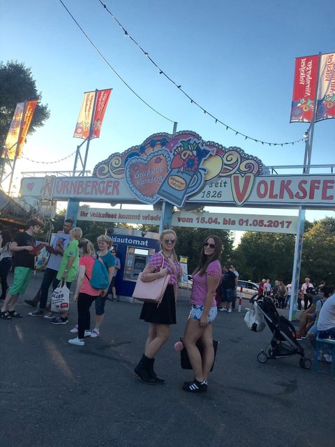 Ein Schnappschuss vom Eröffnungstag des diesjährigen Herbst-Volksfestes von Melanie Meiler aus Nürnberg. | Foto: Melanie Meiler