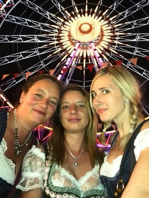 Toller Schnappschuss: Simone Fabritius war mit Freundinnen auf dem Herbst-Volksfest. | Foto: Simone Fabritius