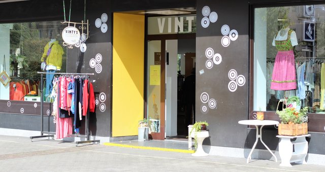 Seit 5 Jahren in Gostenhof: VINTY's Secondhand-Modeshop | Foto: Laura Kniesel