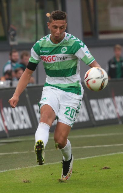 Fürths Offensivkraft Robert Zulj muss eine Sperre von drei Zweitligaspielen absitzen und fehlt so auch in den beiden Derbys gegen Würzburg und Nürnberg.
