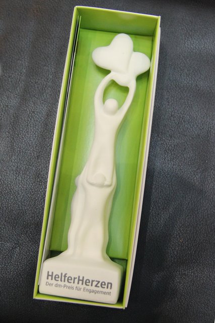 Skulptur der HelferHerzen.