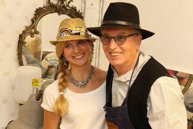 Marie-Luise Schneider und Horst Brömme (79). | Foto: Udo Dreier/bayernpress.de