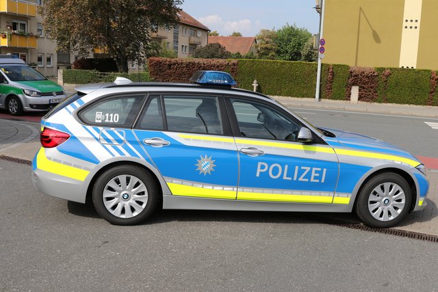 Bayerns neue Polizeiautos in blau. | Foto: Udo Dreier / bayernpress.de