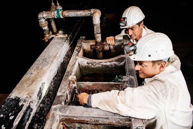 Sole mit 27 Prozent Salzgehalt. | Foto: Südwestdeutsche Salzwerke AG/Salzbergwerk Berchtesgaden