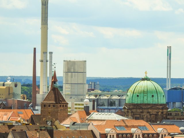 Stärker könnte der Kontrast zwischen dem wirtschaftlich orientierten und dem lieblichen Nürnberg kaum sein.