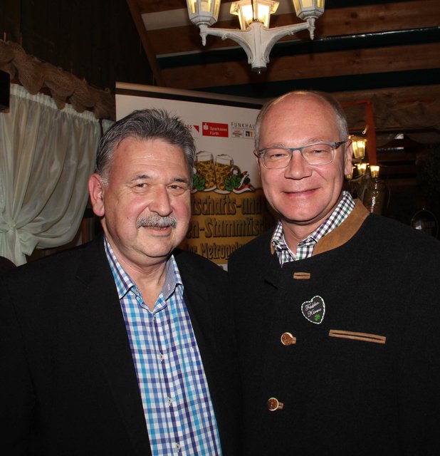 Gerhard Fuchs (l.), IHK-Geschäftsführer Fürth, mit Martin Rassau, Comödie Fürth. | Foto: © John R. Braun