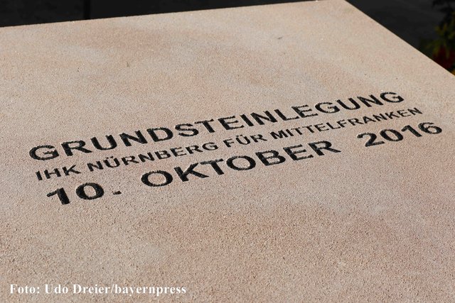 Grundsteinlegung. | Foto: bayernpress