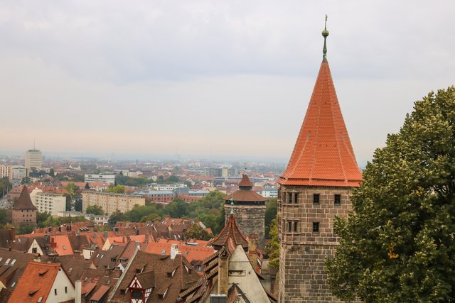 Blick über Nürnberg vom Hochzeitszimmer der Nürnberger Kaiserburg. | Foto: Nicole Fuchsbauer