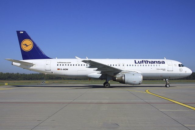 Heute setzt Lufthansa auf moderne Airbus A320, um Geschäftsreisende und Urlauber, die Umsteigeverbindungen nutzen möchten, nach Frankfurt zu fliegen. | Foto: Airport Nürnberg