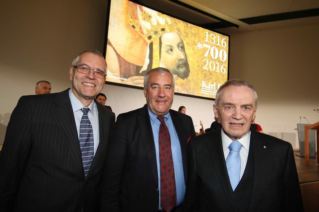 Prof. Dr. G. Ulrich Großmann, Generaldirektor des Germanischen Nationalmuseums, der Bayerische Kultusminister Dr. Ludwig Spaenle und Hans-Peter Schmidt,  Honorarkonsul Tschechische Republik (v.l.). | Foto: bayernpress