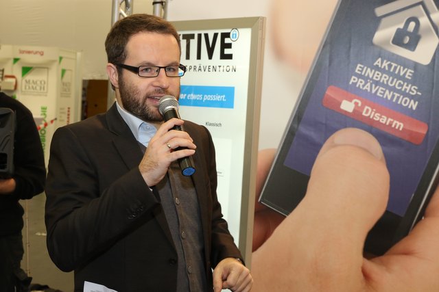 Vorstellung Themenpark Digital Home & Eintertainment -mit Moderator Michael A. Wegner. 
   

Foto: Udo Dreier - 21.10.2016 - Nürnberg - Pressevorbesichtigung Consumenta - 23.10. bis 01.November 2016 | Foto: Udo Dreier