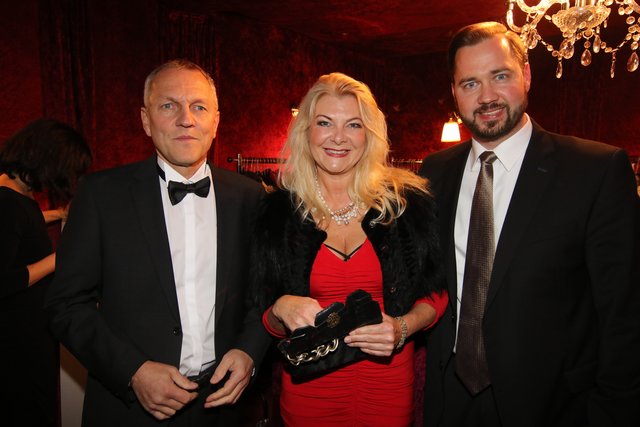    Foto: Udo Dreier - 05.11.2016 - Nürnberg -   Premiere Alexander Herrmann Palazzo - Die aufregende Dinner-Show im Spiegelpalast - Spielzeit 2016 bis 2017 - www.palazzo.org | Foto: © bayernpress/Udo Dreier