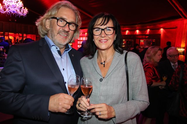    Foto: Udo Dreier - 05.11.2016 - Nürnberg -   Premiere Alexander Herrmann Palazzo - Die aufregende Dinner-Show im Spiegelpalast - Spielzeit 2016 bis 2017 - www.palazzo.org | Foto: © bayernpress/Udo Dreier
