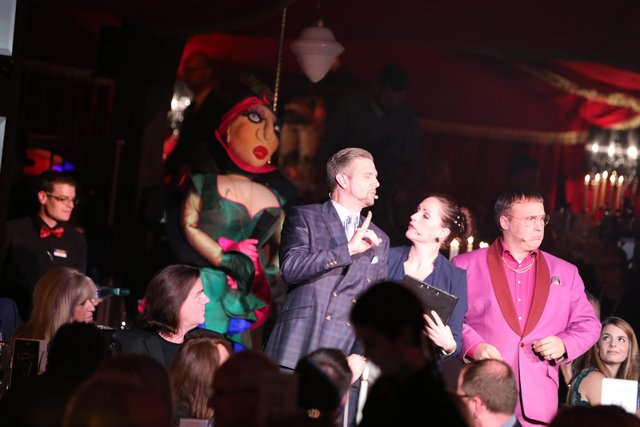    Foto: Udo Dreier - 05.11.2016 - Nürnberg -   Premiere Alexander Herrmann Palazzo - Die aufregende Dinner-Show im Spiegelpalast - Spielzeit 2016 bis 2017 - www.palazzo.org | Foto: © bayernpress/Udo Dreier