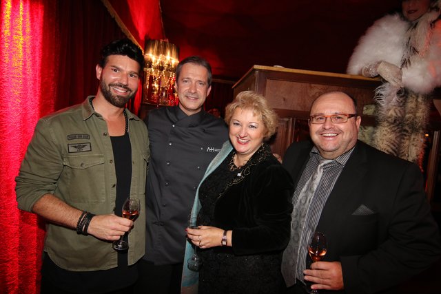    Foto: Udo Dreier - 05.11.2016 - Nürnberg -   Premiere Alexander Herrmann Palazzo - Die aufregende Dinner-Show im Spiegelpalast - Spielzeit 2016 bis 2017 - www.palazzo.org | Foto: © bayernpress/Udo Dreier