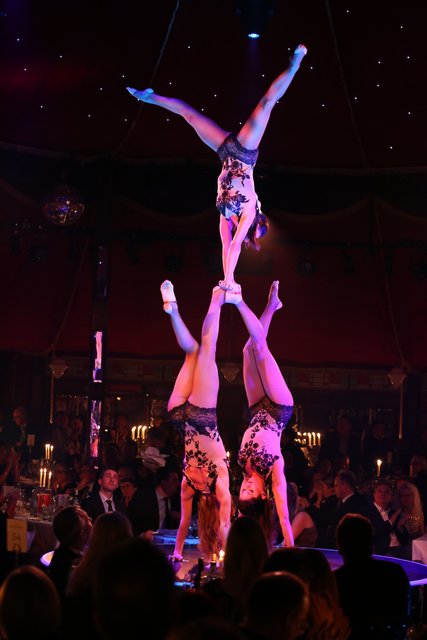    Foto: Udo Dreier - 05.11.2016 - Nürnberg -   Premiere Alexander Herrmann Palazzo - Die aufregende Dinner-Show im Spiegelpalast - Spielzeit 2016 bis 2017 - www.palazzo.org | Foto: © bayernpress/Udo Dreier