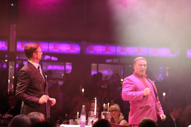    Foto: Udo Dreier - 05.11.2016 - Nürnberg -   Premiere Alexander Herrmann Palazzo - Die aufregende Dinner-Show im Spiegelpalast - Spielzeit 2016 bis 2017 - www.palazzo.org | Foto: © bayernpress/Udo Dreier