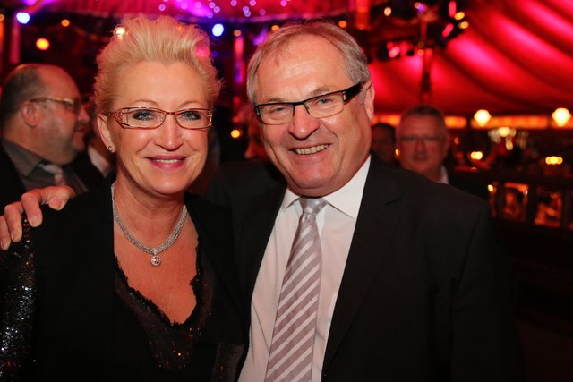    Foto: Udo Dreier - 05.11.2016 - Nürnberg -   Premiere Alexander Herrmann Palazzo - Die aufregende Dinner-Show im Spiegelpalast - Spielzeit 2016 bis 2017 - www.palazzo.org | Foto: © bayernpress/Udo Dreier