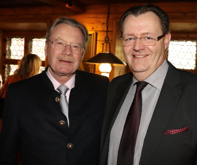 Bundestagsabgeordneter Michael Frieser (r.) mit Hotelier Werner Rübsamen. | Foto: J. König