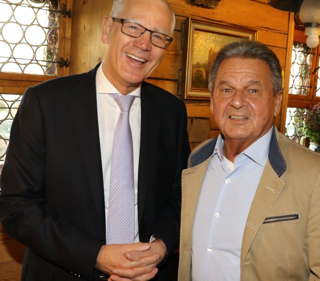 Erlangens Alt-OB Dr. Siegfried Balleis (l.) und defacto-Gründer Erich Schuster. | Foto: J. König