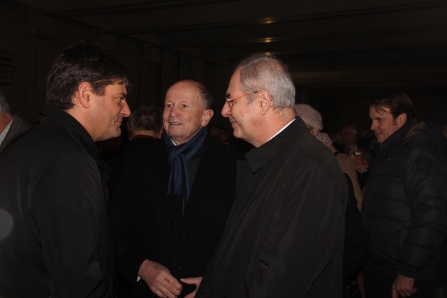 Zahllose Prominente aus Politik und Wirtschaft kamen zum Richtfest für das Ludwig-Erhard-Zentrum in Fürth. Foto: John R. Braun