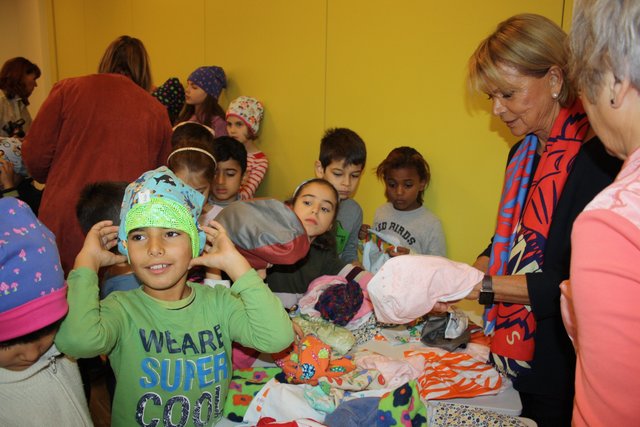 Die Kinder freuten sich riesig über die trendigen Mützen