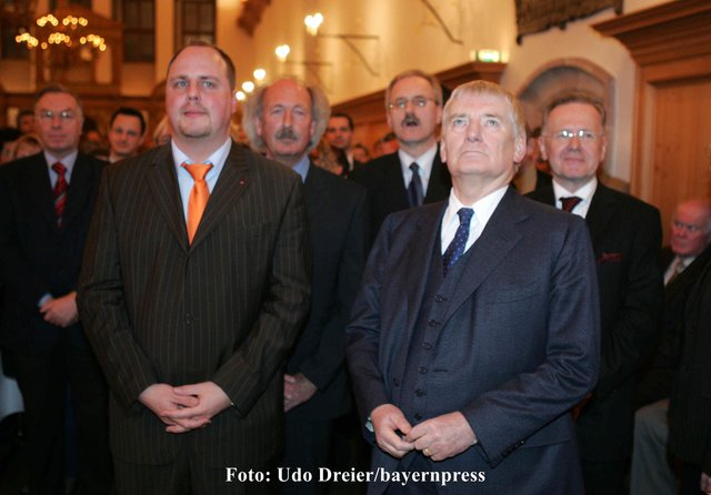 Historischer Saal im Rathaus Nürnberg mit dem damaligen Bundesinnenminister Otto Schily.