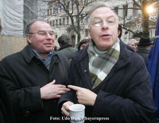 Günter Gabsteiger (CSU-Landtagsabgeordneter) und Dr. Peter Schönlein (r).