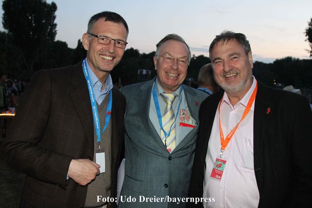 Klassik-Fans: IHK-Präsident Dirk von Vopelius, Dr. Peter Schönlein und (Franken Fastnacht) Bernhard Schlereth (l-r).