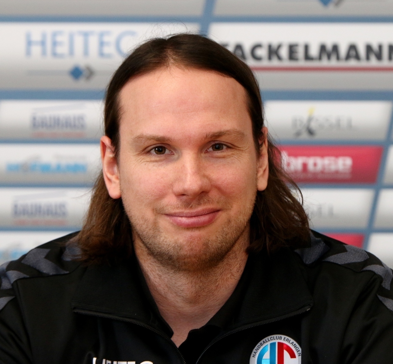(Foto: hl-studios, Erlangen): Torwart Nikolas Katsigiannis glänzte mit seinen spektakulären Paraden