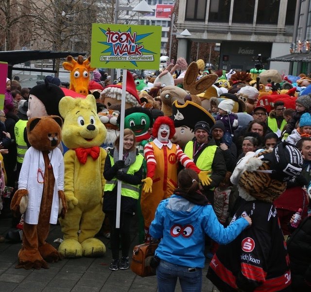 Eine bunte Comicparade wartet am 4. Februar auf Groß und Klein in Nürnberg. | Foto: bayernpress