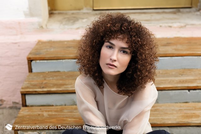 Der 80er Look: Jetzt ist er erneut das Highlight des Frühjahrs und Sommers. | Foto: Erwin Wenzel, Düsseldorf / © Zentralverband Friseurhandwerk, Köln