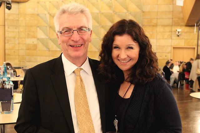 Fürths Theaterintendant Werner Müller und die TV-Moderatorin Karin Schubert. | Foto: Tom Schreiner