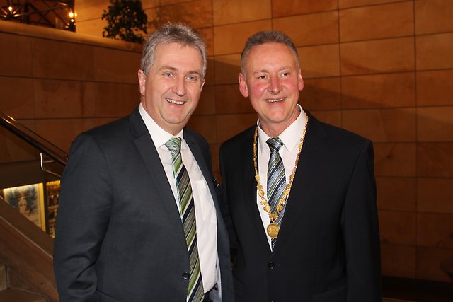 OB Jung freute sich auch über den Besuch von Kurt Krömer (li.), erster Bürgermeister der Stadt Stein. | Foto: Tom Schreiner