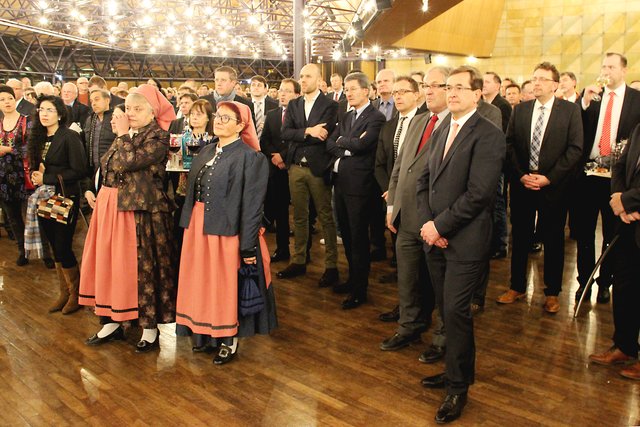 Die rund 1000 Gäste in der Fürther Stadthalle lauschten der engagierten Rede des Fürther Stadtoberhauptes. | Foto: Tom Schreiner