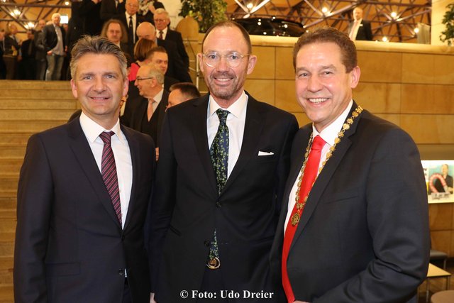 Rund 1.000 Gäste aus Politik, Wirtschaft, Kultur, von Vereinen und Verbänden waren der Einladung zum Jahresgespräch 2017 der Stadt Fürth gefolgt. | Foto: Udo Dreier