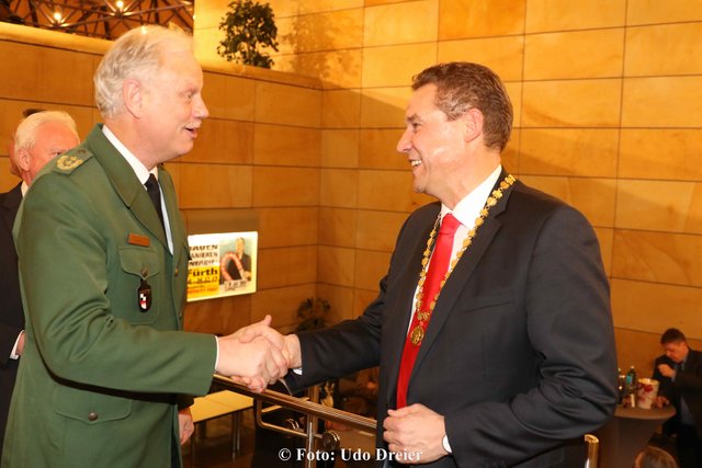 Rund 1.000 Gäste aus Politik, Wirtschaft, Kultur, von Vereinen und Verbänden waren der Einladung zum Jahresgespräch 2017 der Stadt Fürth gefolgt. | Foto: Udo Dreier