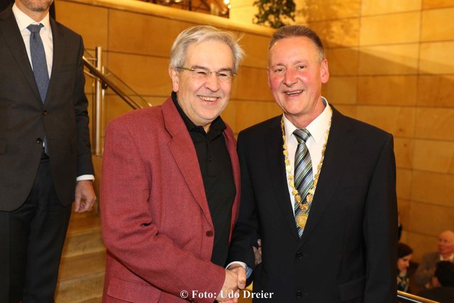 Rund 1.000 Gäste aus Politik, Wirtschaft, Kultur, von Vereinen und Verbänden waren der Einladung zum Jahresgespräch 2017 der Stadt Fürth gefolgt. | Foto: Udo Dreier