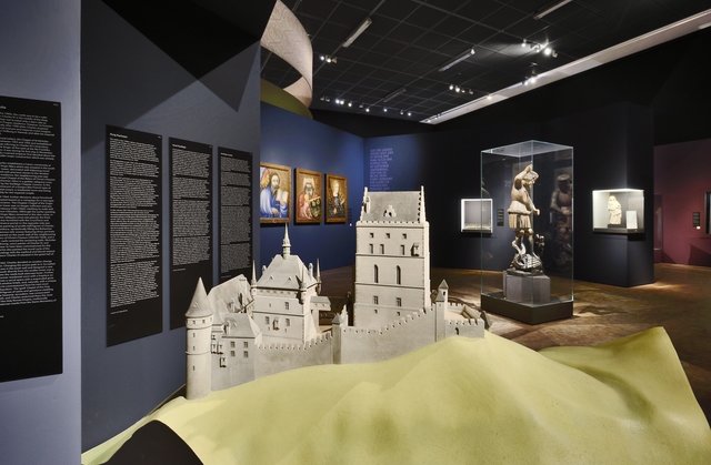 Mehr als 60.000 Besucher haben die umfassende Retrospektive in Nürnberg bereits gesehen, die anlässlich des 700. Geburtstages noch bis 5. März im Germanischen Nationalmuseum gezeigt wird. | Foto: © Oskar Da Riz, Bozen