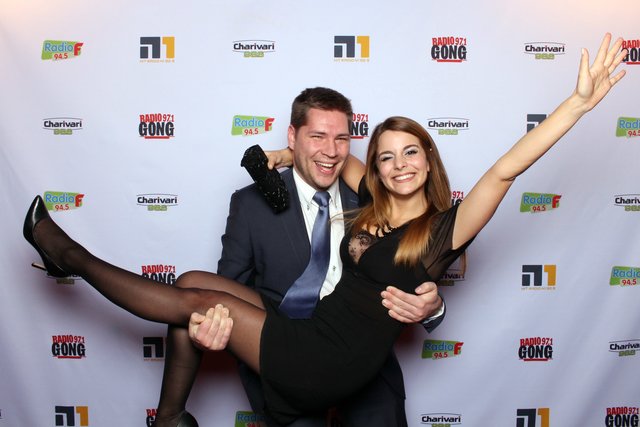 Die Charivari-Moderatoren Markus Balek und Svenja Grabow. | Foto: Funkhaus Nürnberg