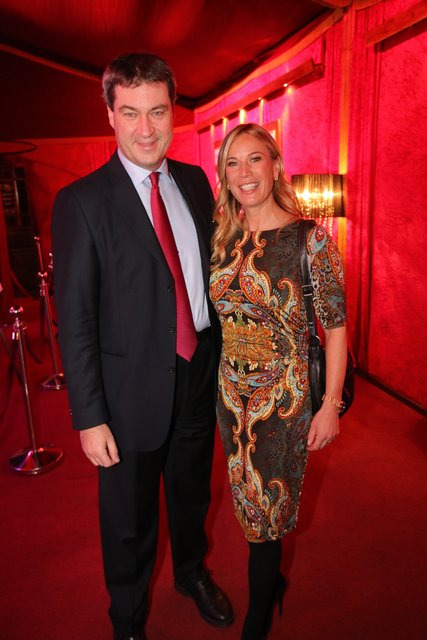 Minister Dr. Markus Söder mit RTL-Moderatorin Birgit von Bentzel, sie begann ihre Karriere bei Charivari 98.6. | Foto: JRB